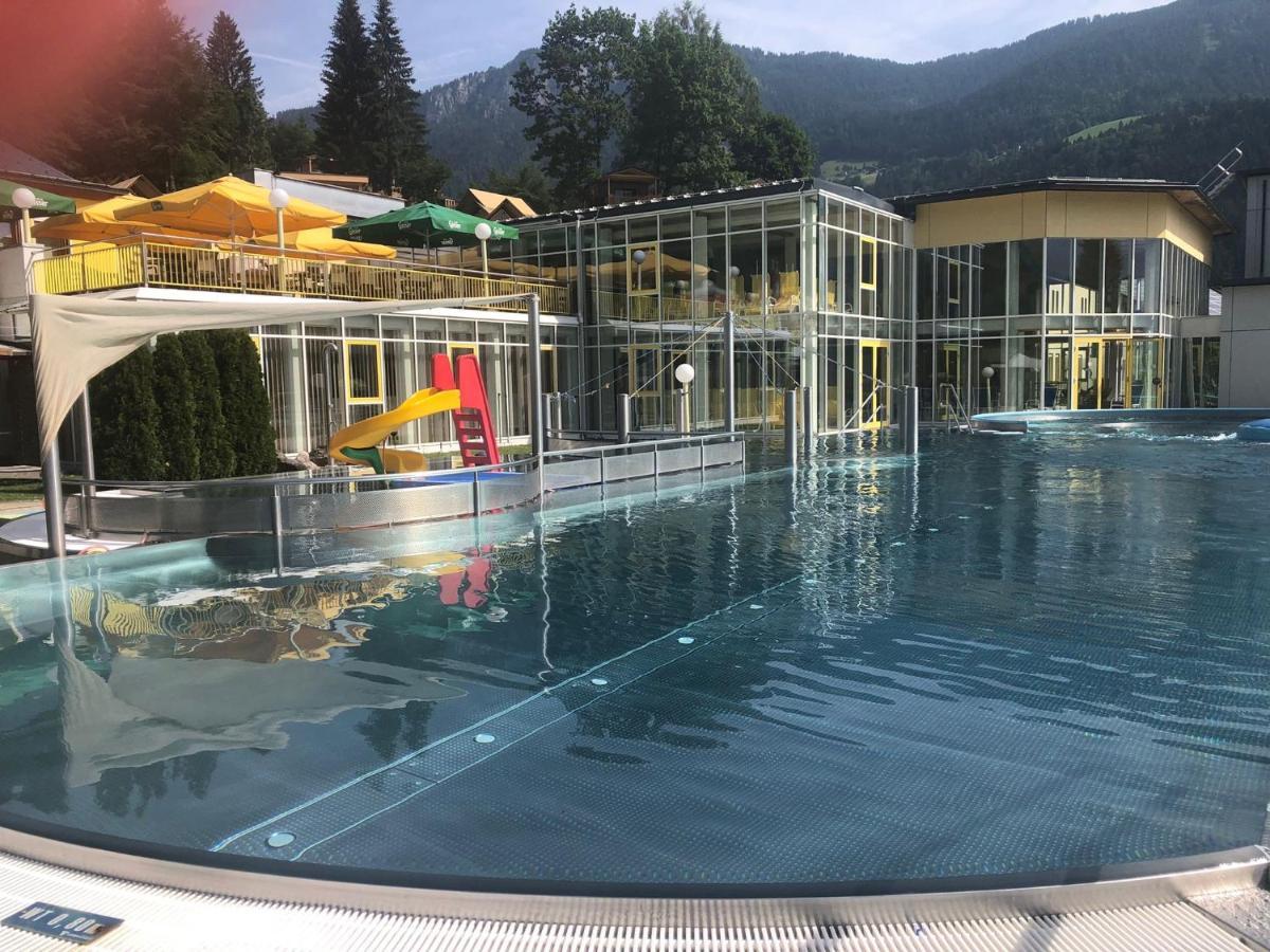 Sonnenchalet Mit Sauna Kotschach-Mauthen Eksteriør billede